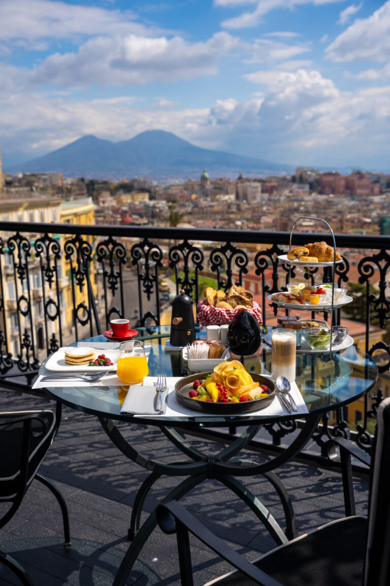 Breakfast with a view - Image 2
